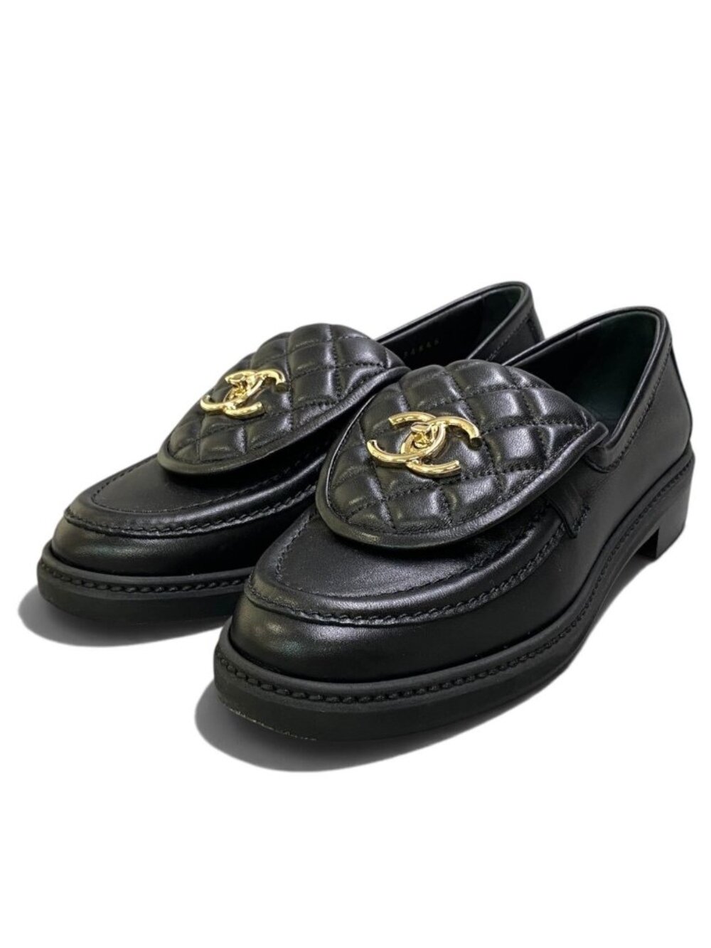 Chanel I1 Turnlock CC Logo Quilted Loafers Black Leather